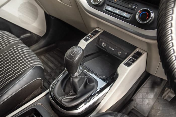 Kia Carens 1.5 petrol MT review: Buyer's favourite